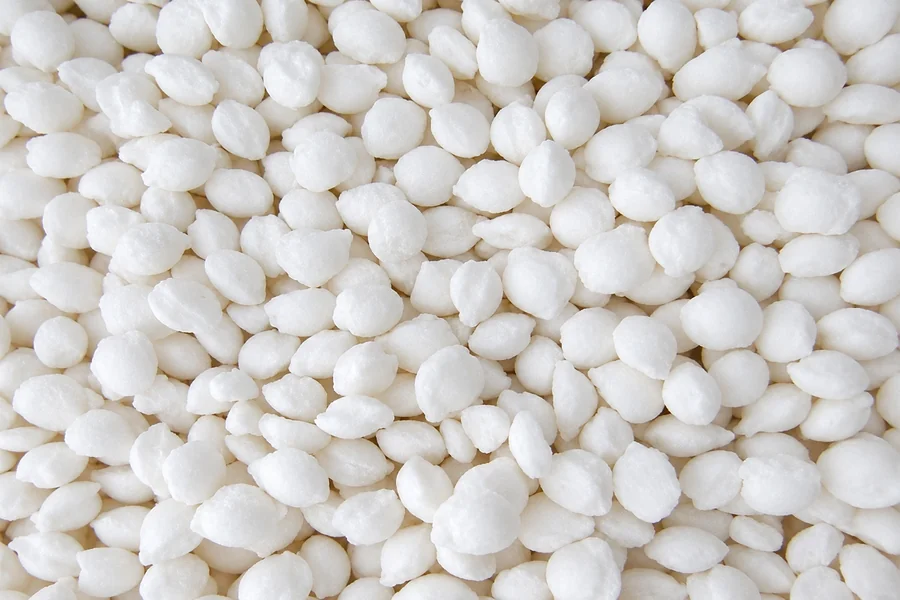 De-icing Granules 1